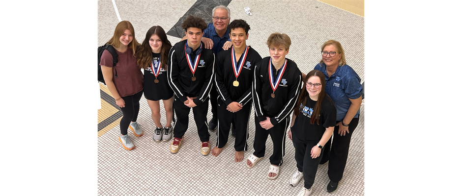 AAA WPIAL Divers Show Off their Hardware! 