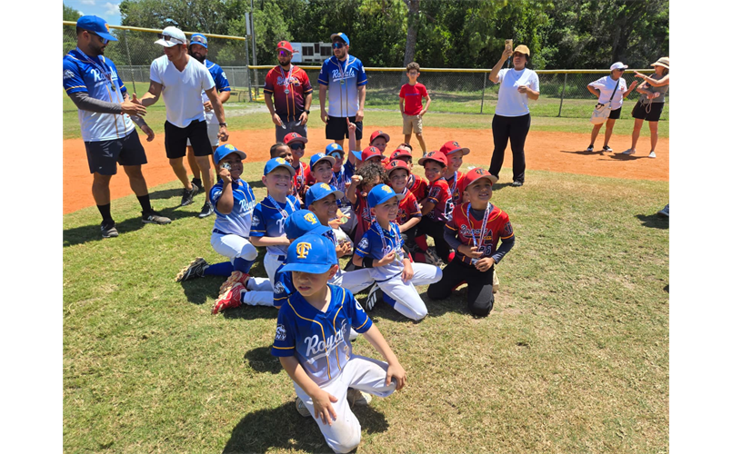6U Champions Royals and runner-ups: Braves
