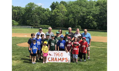 1968 Round Lake Orioles with 2018 Players at the 150th Anniversary of Round Lake