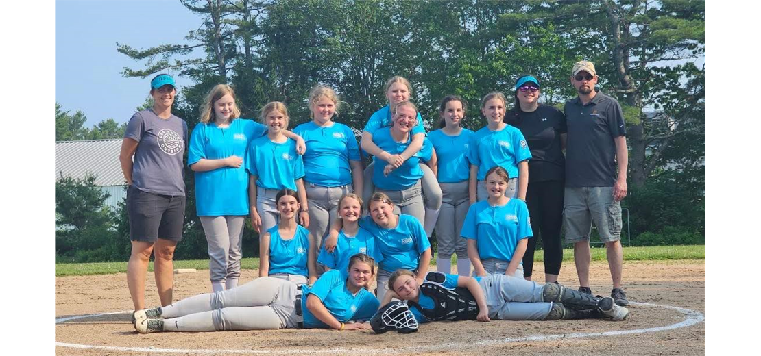 Reed Family Insurance Advisors 2025 Majors Softball Champions!