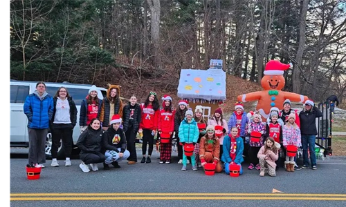 Congratulations! AGYSL Gingerbread Float Team!