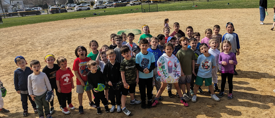 Varsity teams help conduct Winter Clinics
